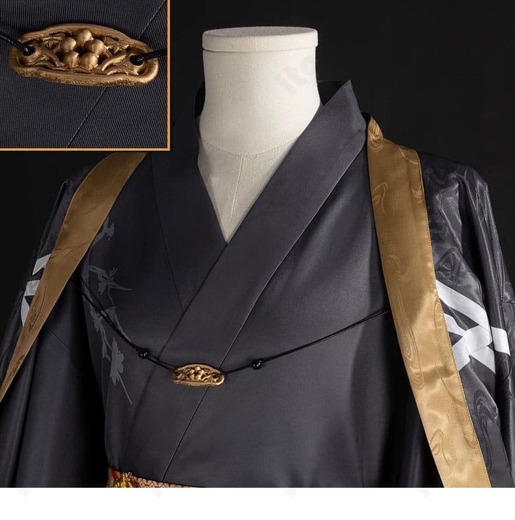 加賀美ハヤトの和服コスプレ衣装の前合わせ部分の装飾詳細
