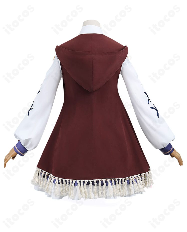 ウマ娘 マチカネタンホイザ 勝負服コスプレ 背面。フード付きコートと背面ライン、腰まわりの装飾を確認