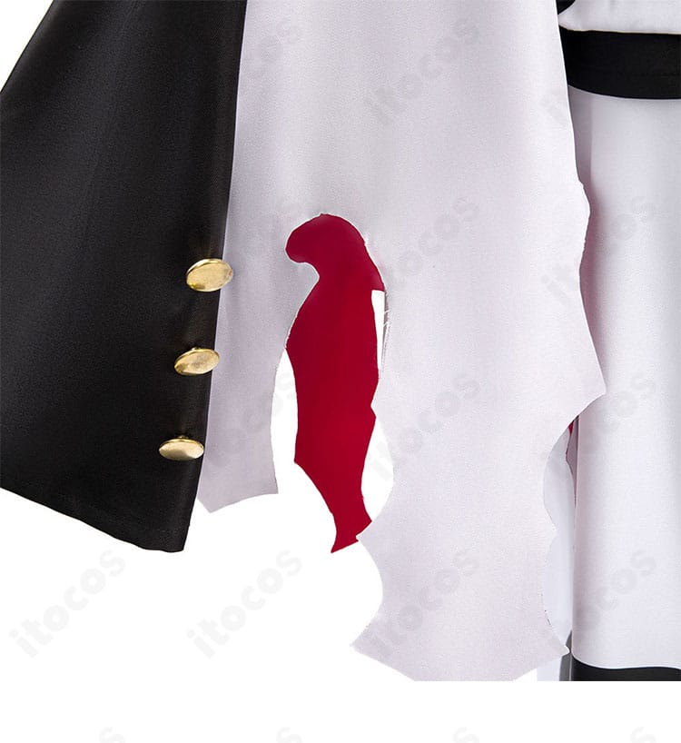 左側袖口ディテール。袖の装飾と端処理が分かる画像。