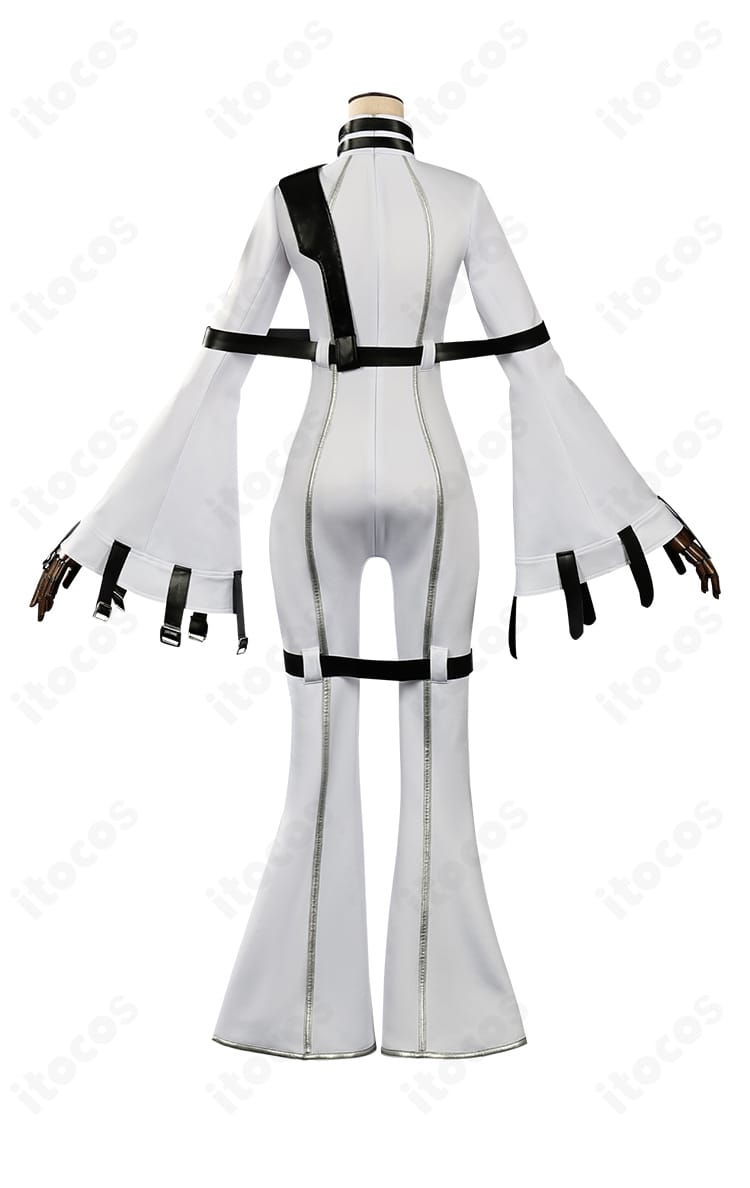 C.C.拘束衣の背面全体。パネルラインとベルト配置、後ろ姿のバランスを確認できる画像