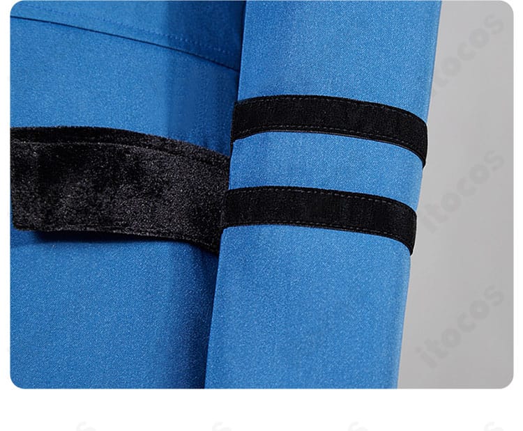 黒執事 コスプレ衣装 袖口のライン装飾ディテール。細部まで作り込まれた仕立て