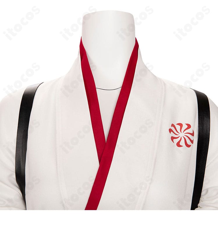 オーバーウォッチ2 キリコ コスプレ衣装 襟元ディテール。縫製と装飾の質感。