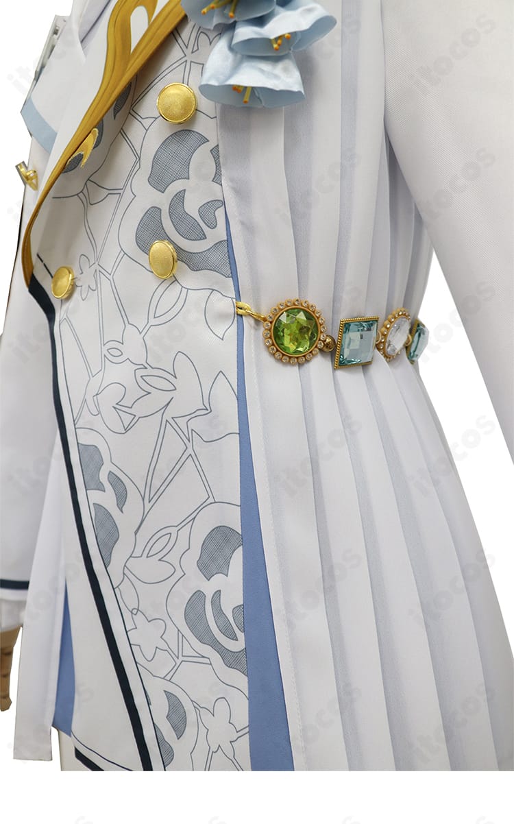 月永レオ Tasto bianco コスプレ衣装の腰飾りディテール。立体感と固定仕様、色のコントラストが強調された近接画像。