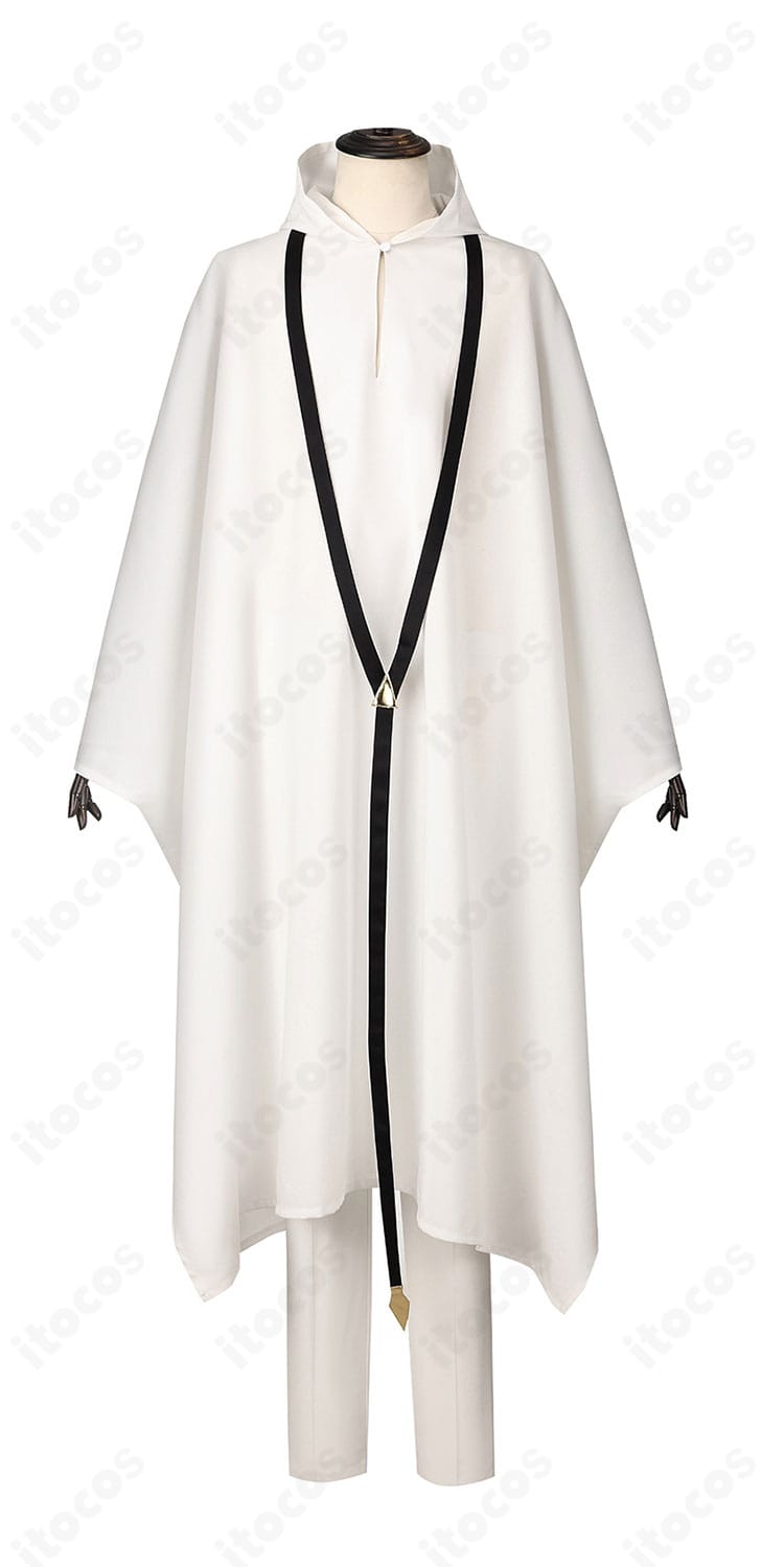 Fate/strange Fake コスチュームのディテール。刺繍と生地の質感、紋様の再現を接写で確認。