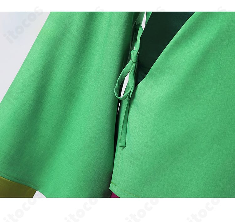 猫猫コスプレ衣装のトップス紐ディテールアップ。結び仕様でフィット調整が可能なポイントをクローズアップ。