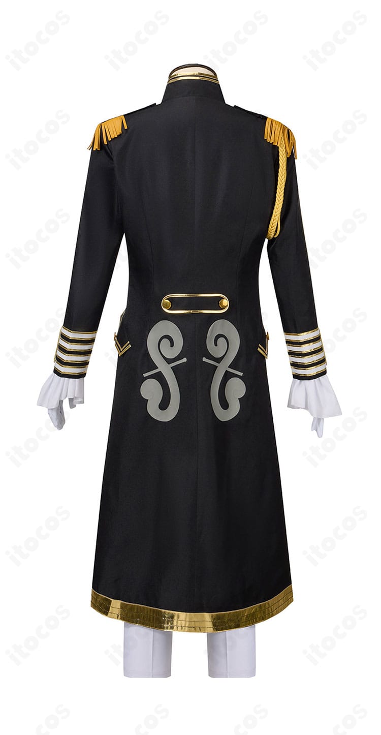 FGOアーケード ネモ 第二段階（軍服）コスプレ衣装の背面全身。裾装飾と背面ラインの再現を確認。