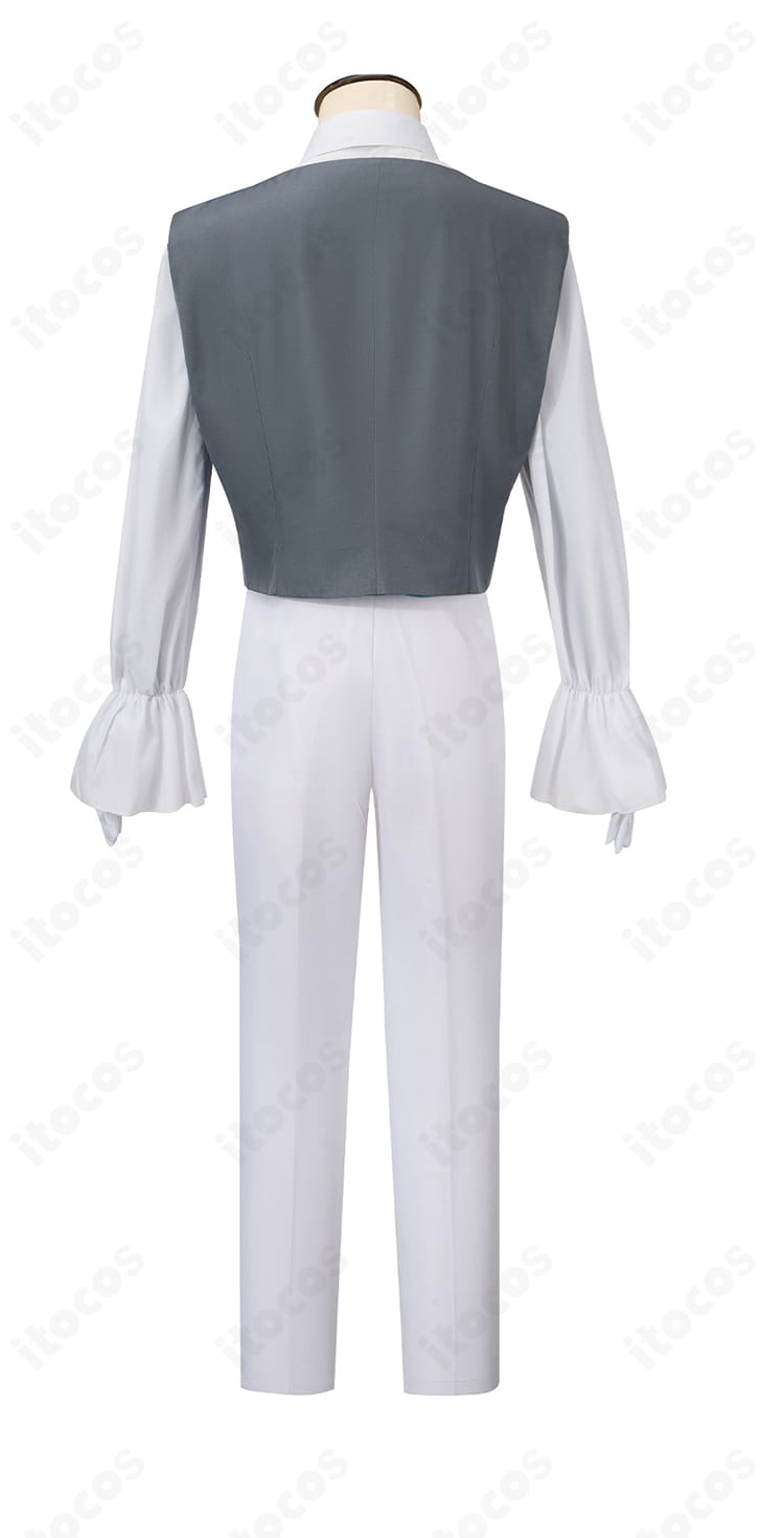 シャツとベストの背面ディテール。背中のラインと生地の落ち感をわかりやすく表現。