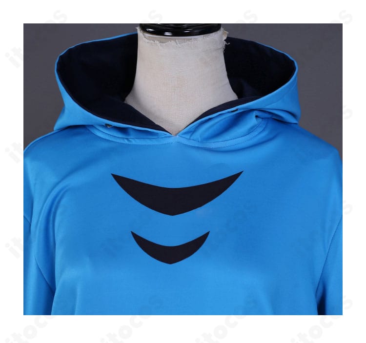 SSSS.DYNAZENON 麻中 蓬 コスプレ衣装の背面ビュー。立体フードの形状と背面まで整った配色・縫製ディテールをチェック。