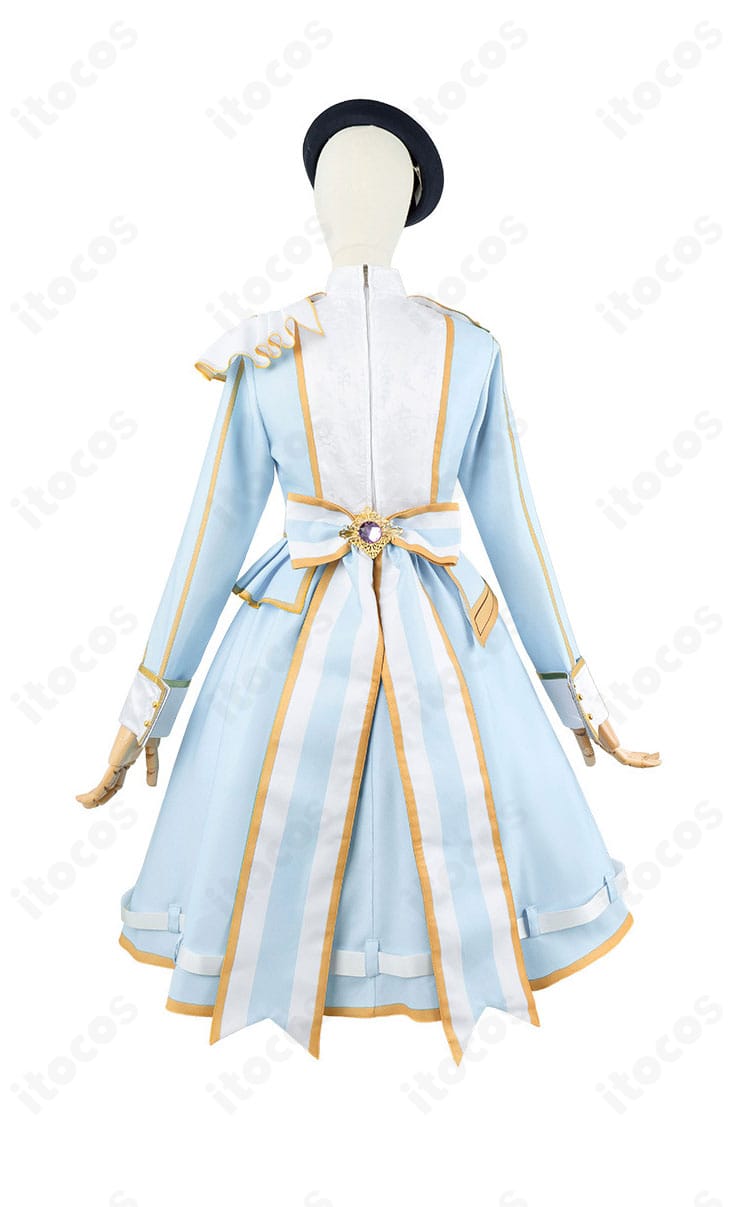 背面デザインの全体像。大きな蝶結びとオーバースカートの重なりを丁寧に再現した後ろ姿。