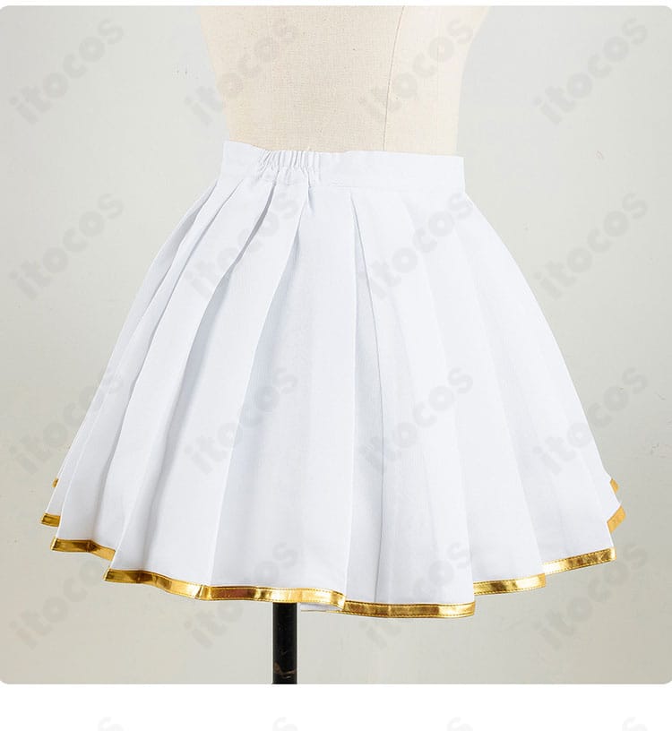 スカート部分の拡大写真。多層フリルと雪モチーフ柄の意匠が写真映えするテクスチャ。