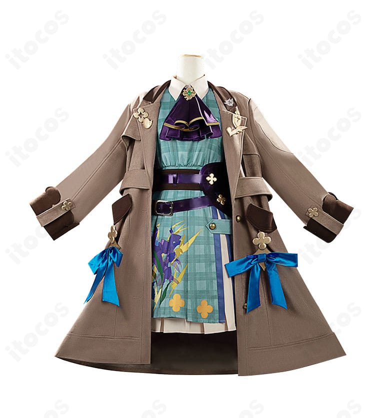 エナー・アールウェットの秋服コスプレ衣装・正面全体。ロングコートとベレー帽を含む高再現スタイルが分かる画像。