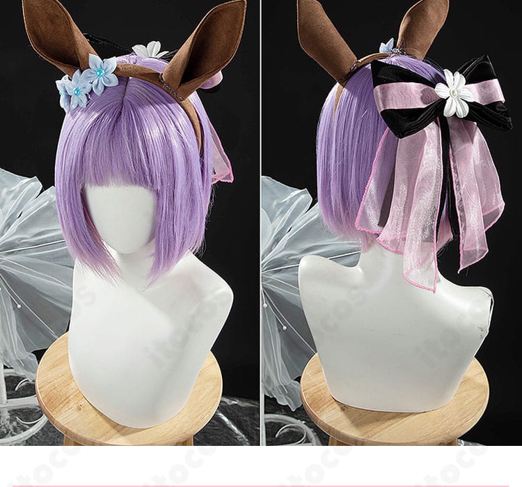 ヘアアクセサリーの細部画像。カチューシャと髪飾りの形状・固定方法が分かる。