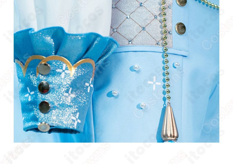 fine『TRIP』コスプレ衣装、腰まわりの装飾とアクセサリーの取り付け状態を示す詳細写真