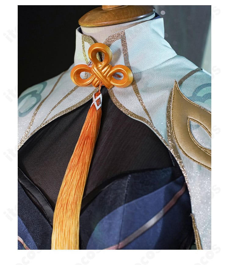 閑雲 コスプレ衣装のフロント襟元。胸飾りと襟周りの装飾ディテール