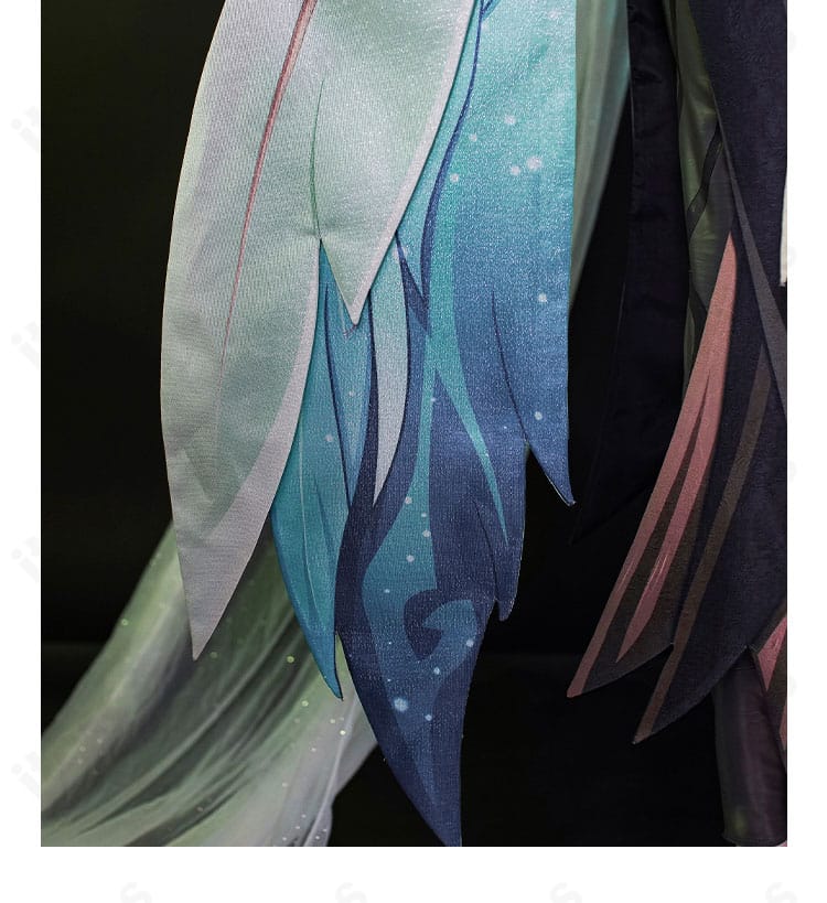 原神 閑雲 コスプレ 衣装裾の刺繍と色彩。写真映えするエッジの効いた意匠