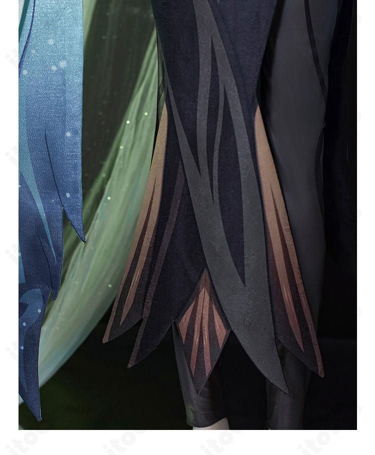 閑雲 コスプレ衣装 サイドスカート装飾のディテール。動きに映える設計