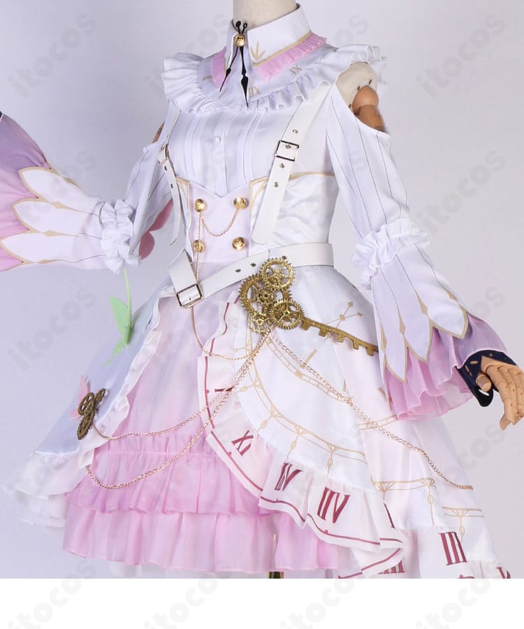 暁山瑞希 コスプレ衣装 右側アングル。立体的なトップスのパネル切り替えとアクセの重なりを強調