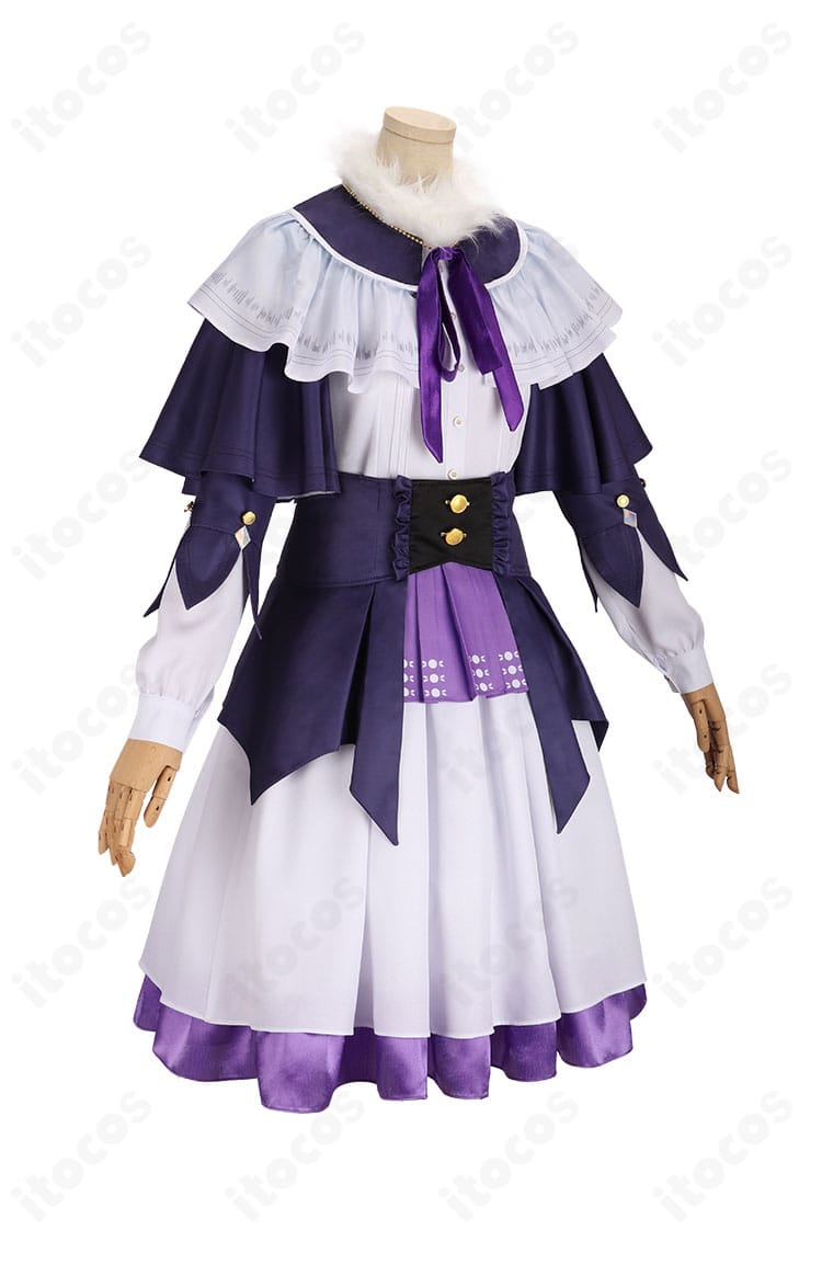 プロジェクトセカイ 朝比奈まふゆ「止められない想い」コスプレ衣装の左側面。立体的なシルエットとマントの流線的なドレープを強調した写真