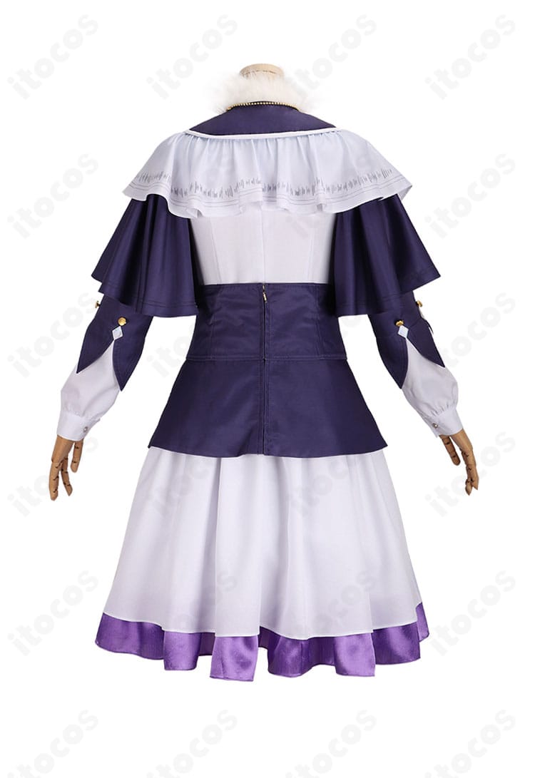 プロジェクトセカイ 朝比奈まふゆ「止められない想い」コスプレ衣装の背面。マントの落ち感や後ろ姿の縫製ディテールが分かるアングル