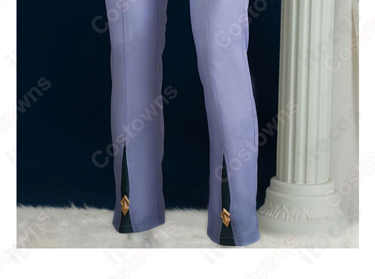 サンデー衣装パンツの足元装飾詳細。アンクル付近の意匠と素材感を強調。