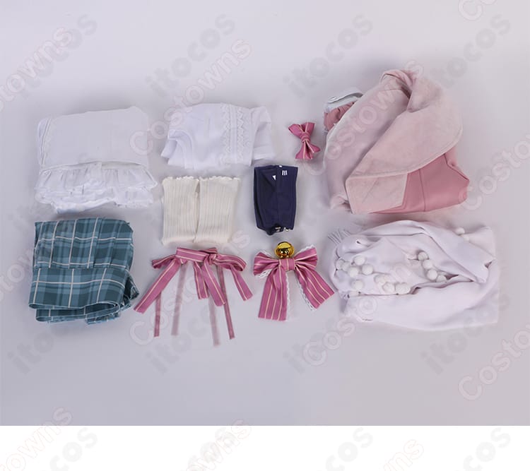 ミリー・パフェ冬服コスプレのセット内容一覧。スカート・インナー・髪飾り・エプロン・リボン・マフラー・コート・靴下を配置