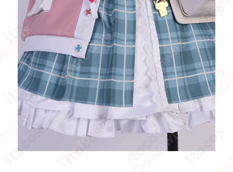 ミリー・パフェ冬服コスプレのスカート前面ディテール。繊細なフリルラインと縫い目が確認できる拡大