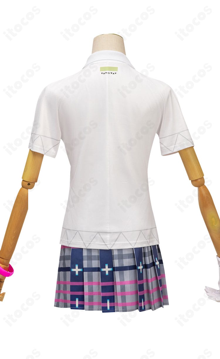 エスパーミク コスプレ衣装の背面。背中のラインと装飾パーツまで忠実に再現された仕様