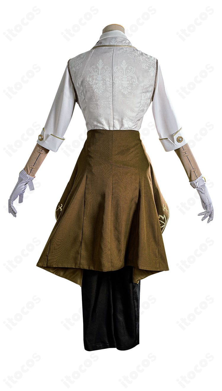 Identity V 第五人格 囚人（ルカ・バルサー）卒業の日コスプレ衣装の背面。コートの落ち感と背面装飾の配置が見えるアングル。