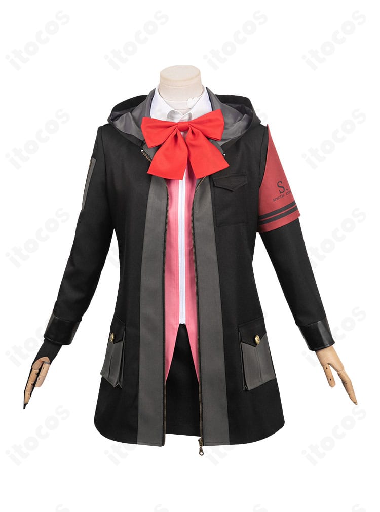 ペルソナ3 リロード 岳羽ゆかり 戦闘服コスプレ 正面全身。コートとピンクのインナー、リボンがわかる高再現セット