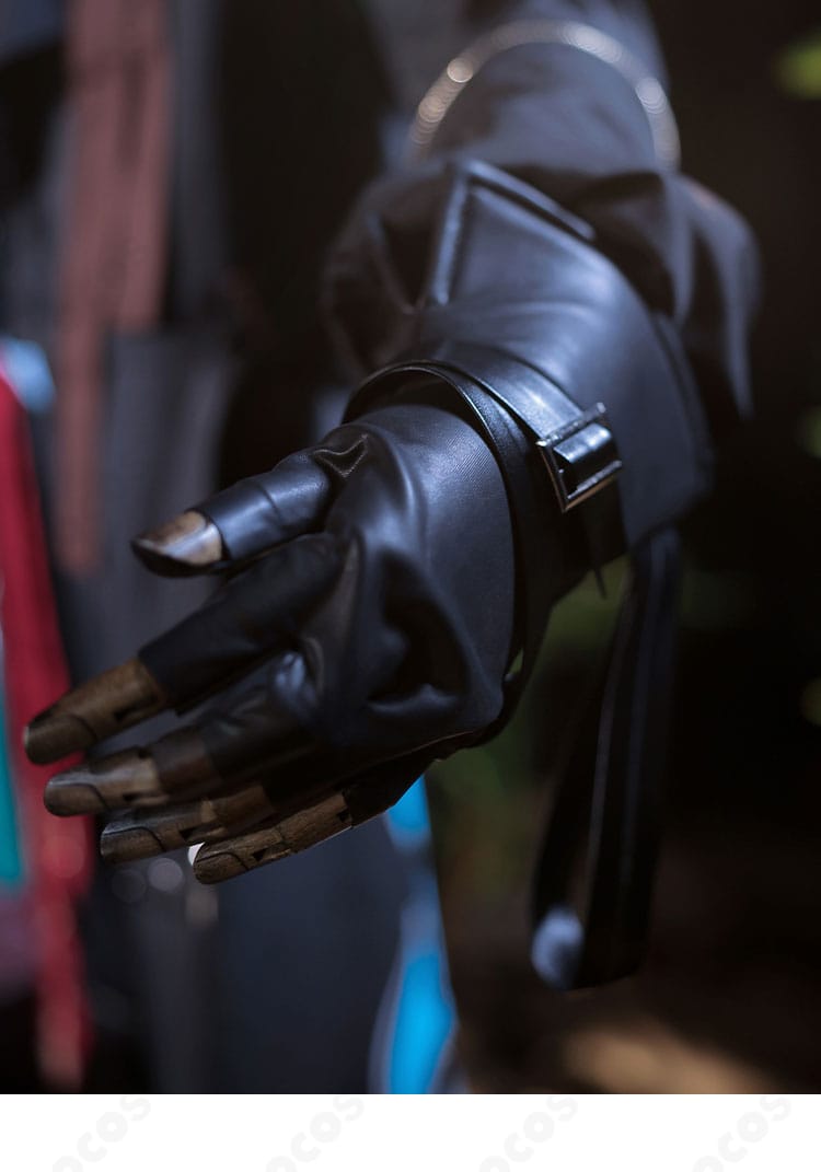 原神 魈コスプレ 手袋ディテール。衣装全体と調和するデザインと質感。