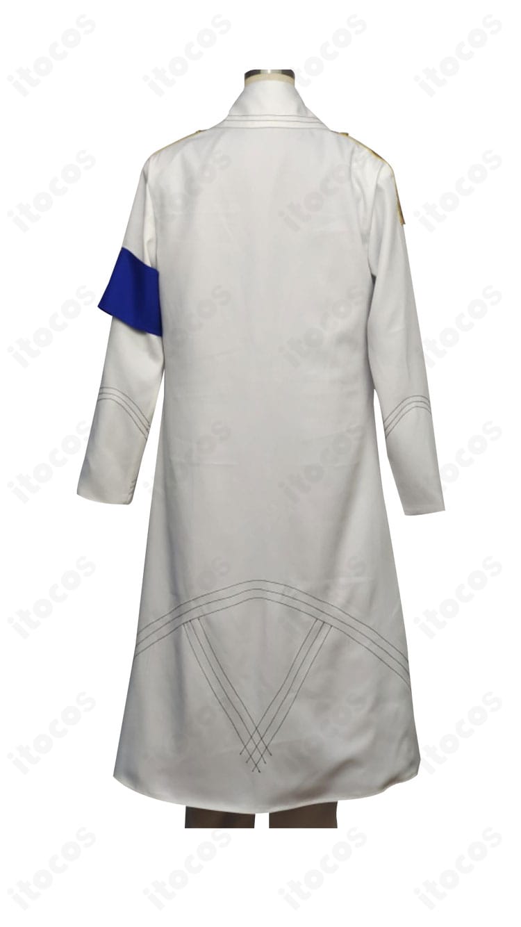 ブルーアーカイブ 先生 公式制服コスプレ 背面。コートの背面カッティングと落ち感、全体バランスを忠実に再現した様子が分かる画像。