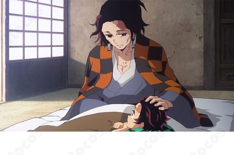 竈門炭十郎の和装コスプレ衣装一式。黒を基調とした羽織と上着が落ち着いた雰囲気で、キャラクター性を忠実に再現。