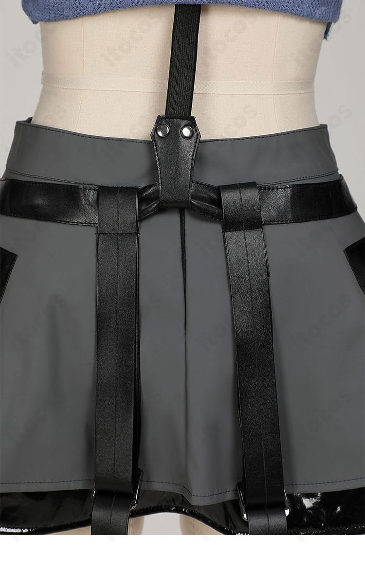 ティファ・ロックハート衣装 スカート背面のディテール。ヘムの形状とギャザー量を確認。