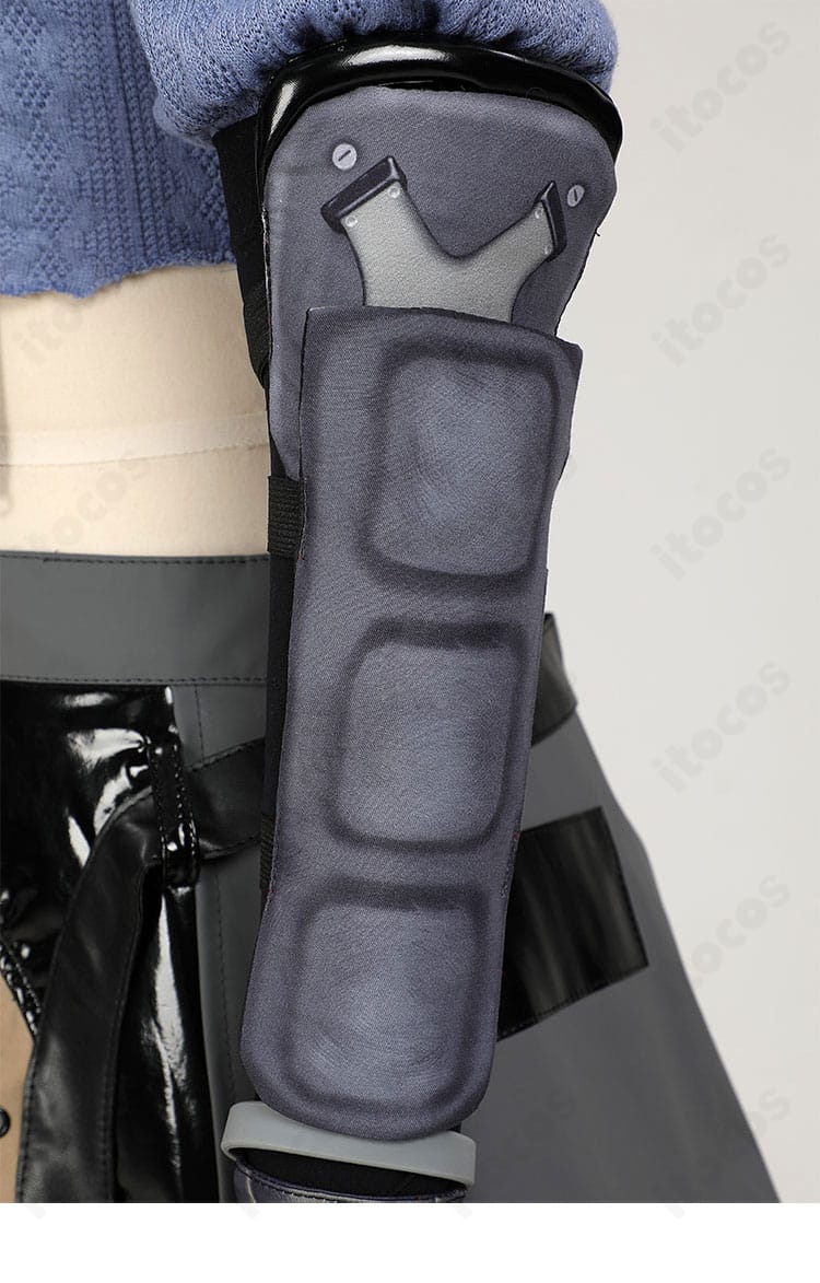 FFVII ティファ コスプレのアームカバー詳細。ステッチとフィット感、手首飾りとの連動を解説。