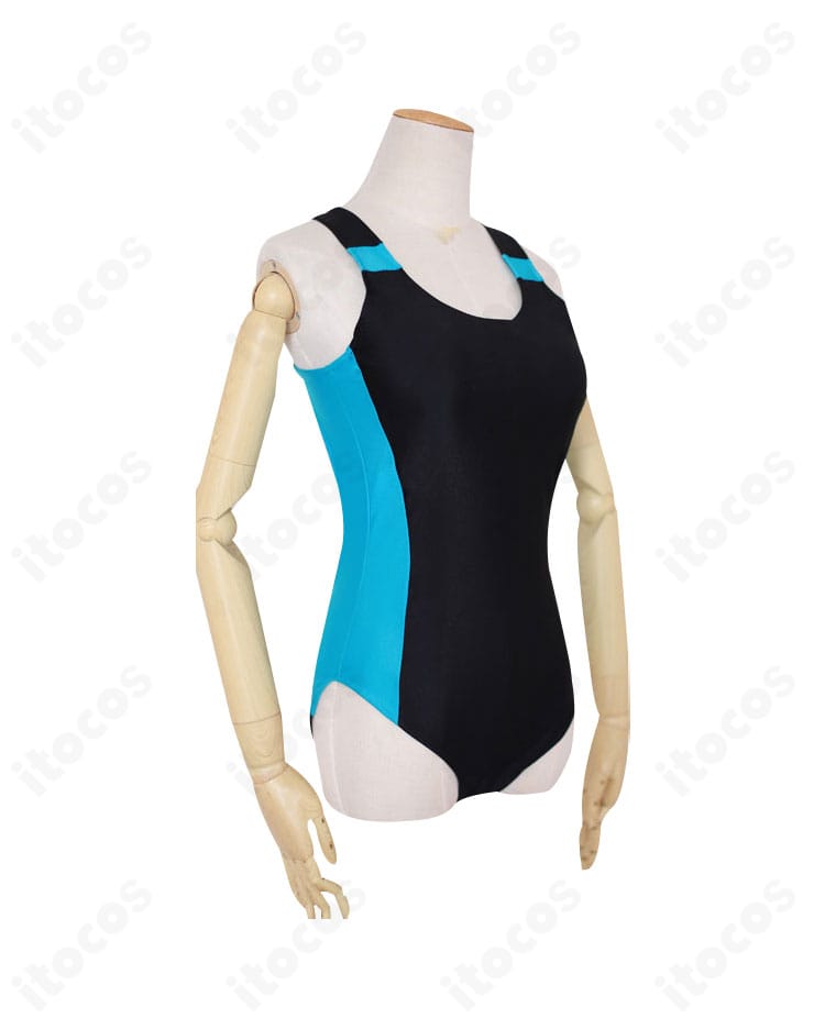 ブルーアーカイブ 砂狼シロコ サマー（水着）コスプレ衣装の側面ディテール。夏らしい軽やかなラインと質感がイベント向けに最適