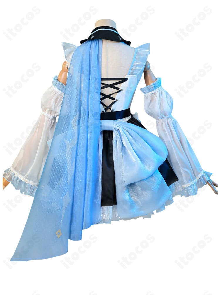 原神 エウルア メイド服同人衣装の背面。大きな蝶結びとマントの落ち感を詳細に表示