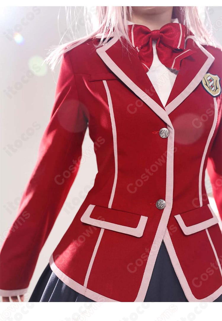 ギルティクラウン 楪いのり 学園制服コスプレ 右側ラペルと袖口のディテール