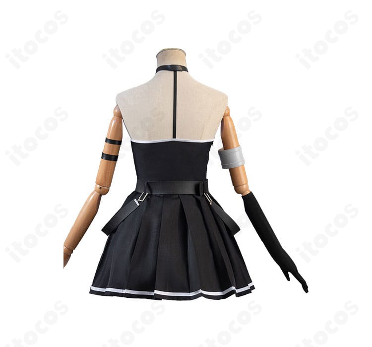 葬送のフリーレン ユーベル コスプレ 衣装 背面。ベルト位置と後ろ姿のラインまで再現した高完成度の仕立て。