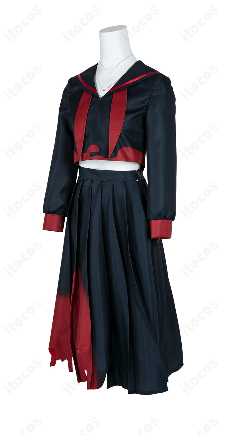 ブルーアーカイブ 剣先ツルギ 制服コスプレ衣装の側面。ラインの落ち方と立体的なシルエットを確認できるアングル。