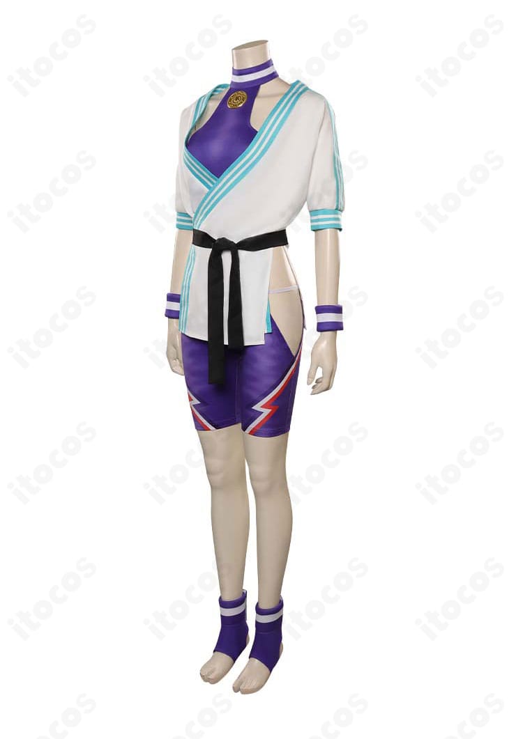 ストリートファイター6 マノン コスプレ衣装 側面全身。レオタードとコートのラインが映える横姿でイベント向けの美バランスを表現。