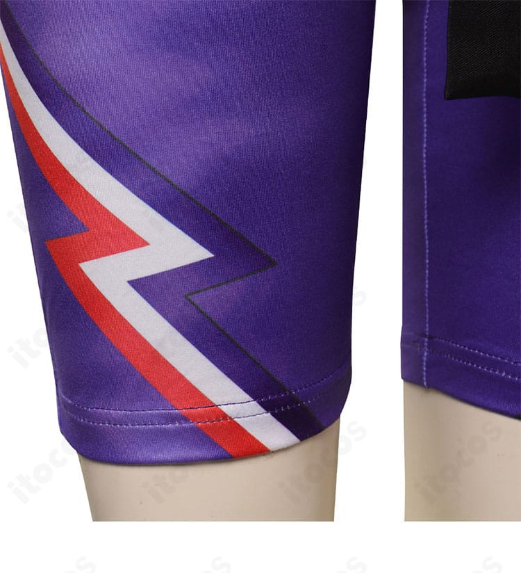 ストリートファイター6 マノン コスプレ衣装 ボトム付近の装飾ディテール。パターンとステッチの再現を確認。