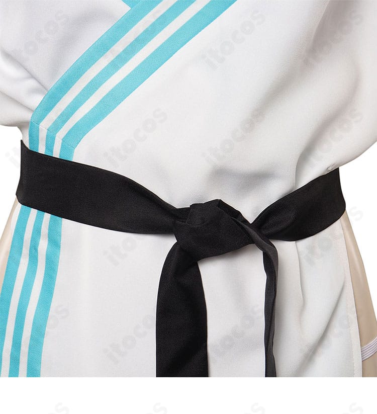 ストリートファイター6 マノン コスプレ衣装 腰部の黒い帯ディテール。コーデ全体を引き締めるアクセントを近接で撮影。