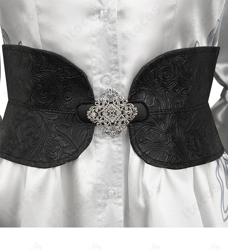 腰部・コルセットベルトの装飾ディテール。締まりのあるウエストラインと装飾の質感を強調。