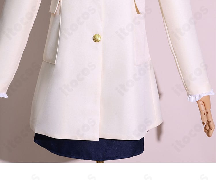 ヨル・フォージャー衣装の裾ディテール。ラインの美しさとフィット感を示す部分アップ。