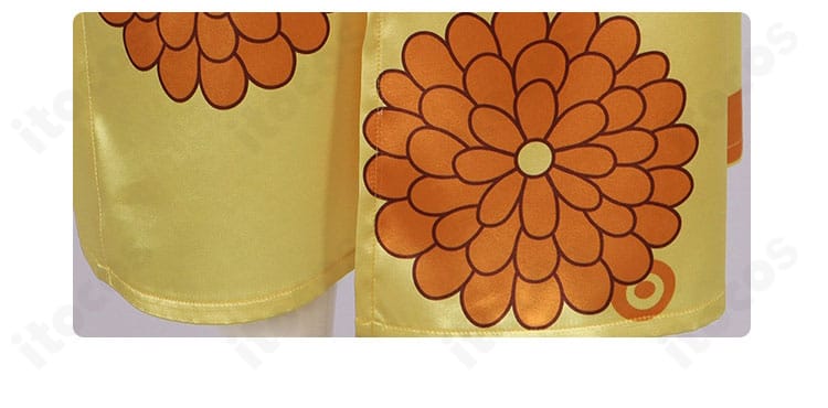 ONE PIECE 菊の丞 コスプレ衣装の衣裾ディテール。縁の配色と柄配置、縫製の丁寧さを示すマクロショット。