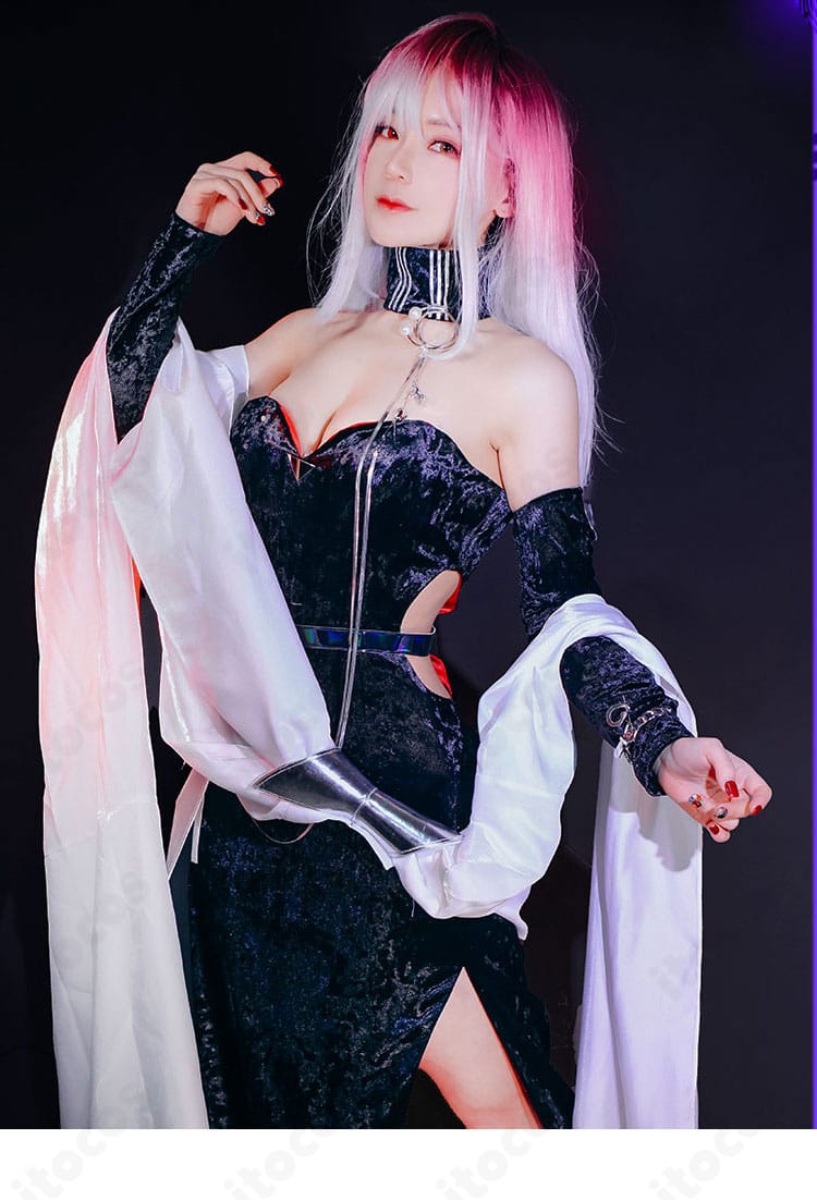 シャローム 昼の如き夜光 コスプレ衣装の正面着用クローズアップ。胸元からウエストの造形を再現。