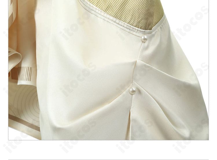 リバース：1999 37衣装の裾（ヘム）装飾。シルエットの広がりと装飾の質感を表現。