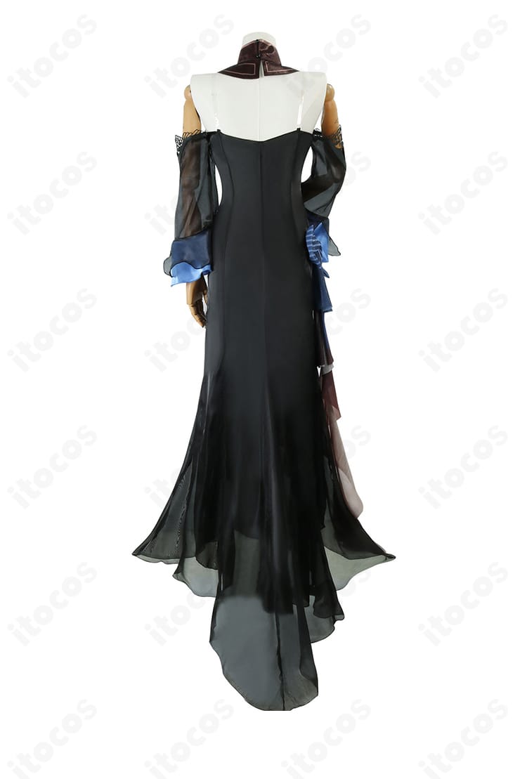 エウルア・ローレンス コンサート2023衣装 背面。裾と背面装飾の配置がわかるディテールショット。