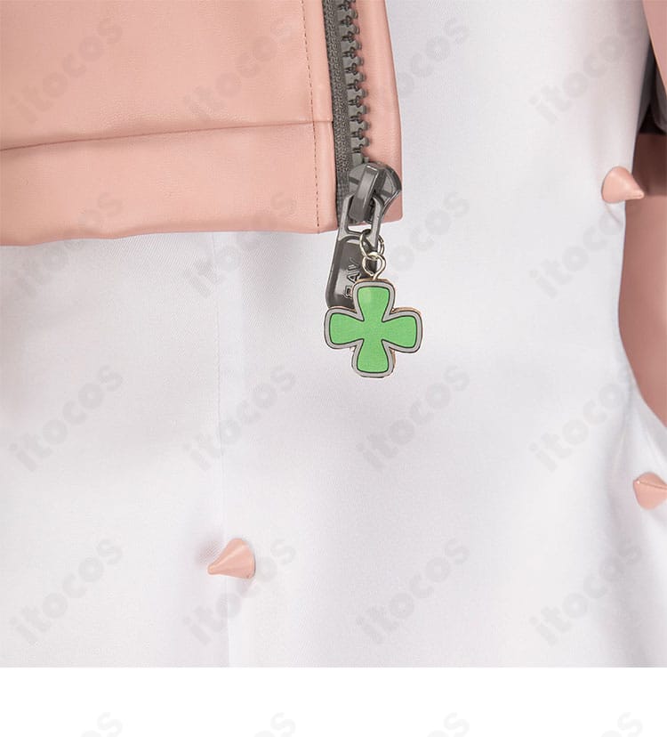 エルフェルト＝ヴァレンタイン衣装 ラジエータ風装飾のディテール。金具と装飾パーツの質感が伝わる近接ショット