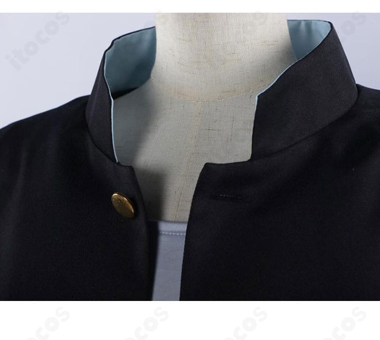 浅観音真宝コスプレ衣装の襟元アップ。門襟の形状とステッチワークを丁寧に仕上げたディテール。